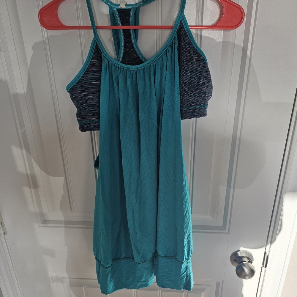 Lululemon Sports Bra Tank combo size 8 color blue